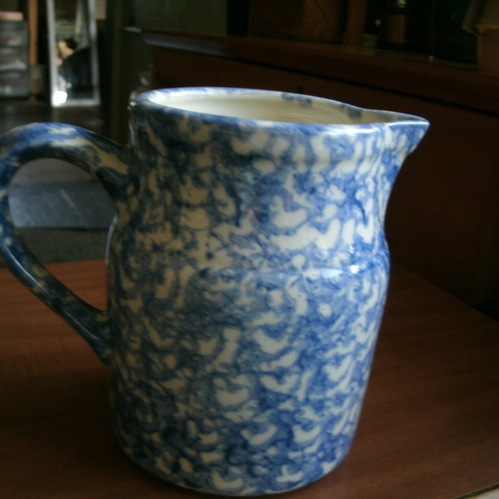 sponge glazed pottery Pitcher. Roseville Ohio.